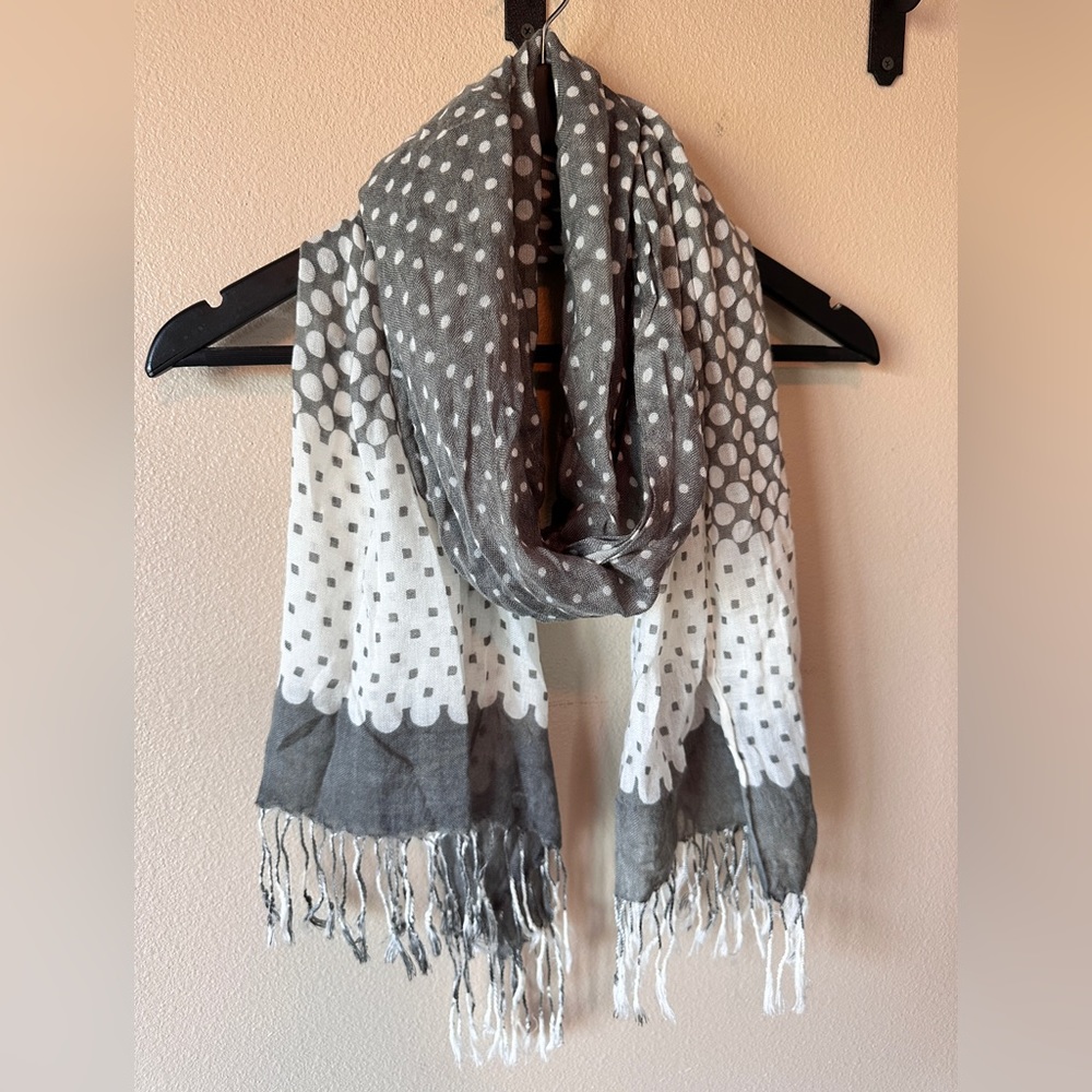 Scarf white & grey